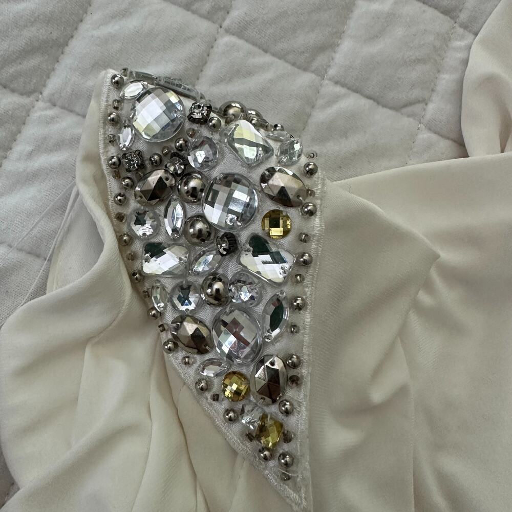 R&M Richards Dress 18W White One Shoulder Rhinestone Ruched Evening Formal Gala - Picture 4 of 10
